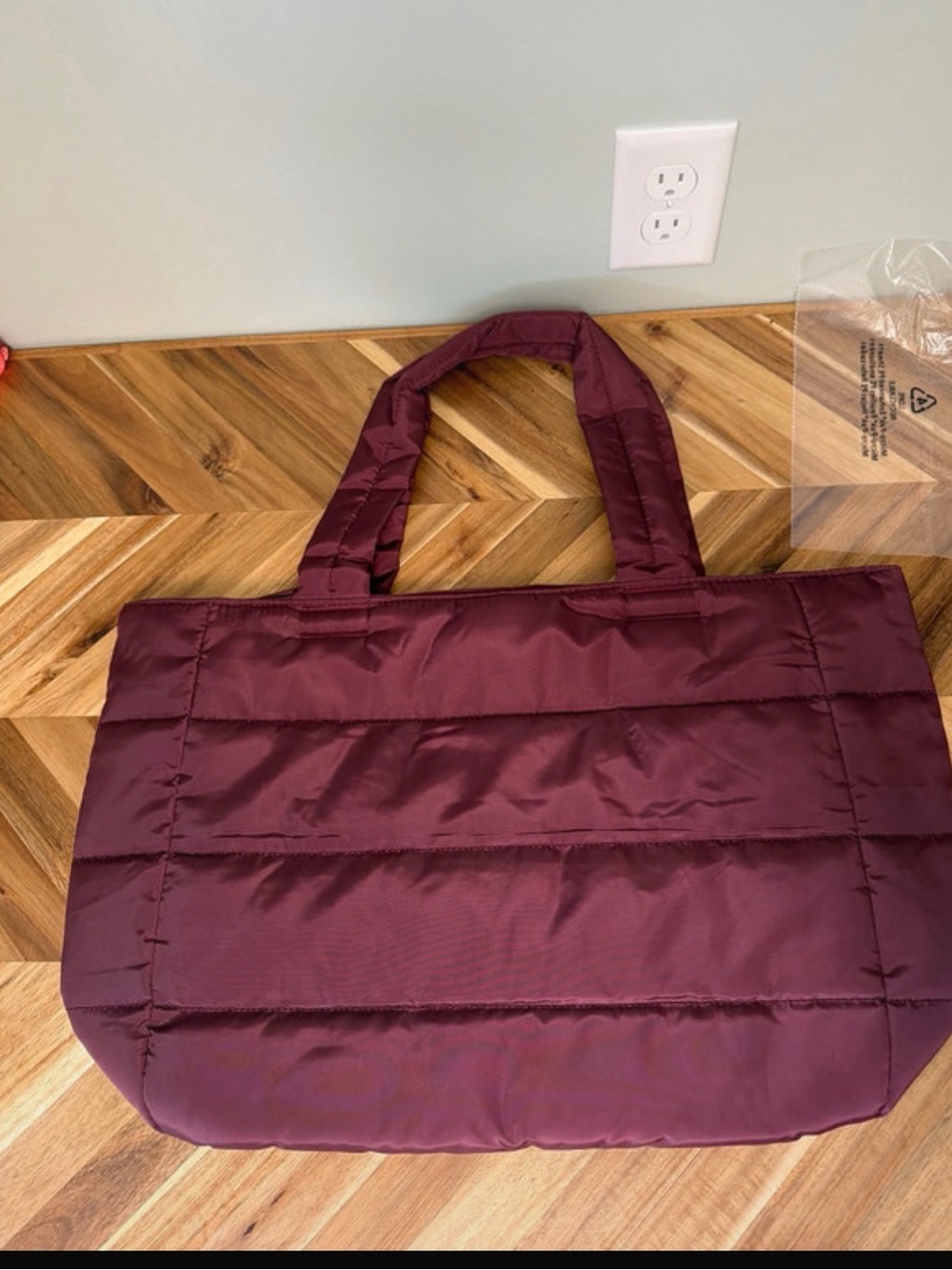 Splits59: Quilted Burgundy Tote Bag - Women's Shoulder Bag
